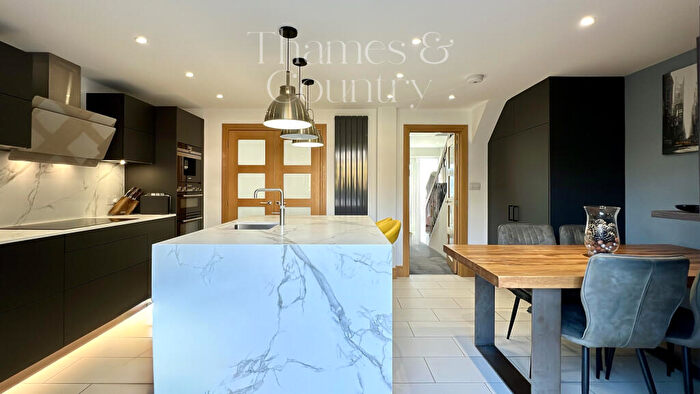 3 Bedroom Semi Detached House For Sale In The Rise, High Wycombe, Buckinghamshire, HP13