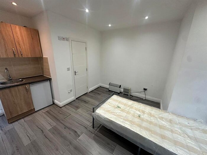 Studio To Rent In Pegwell Street, London, SE18