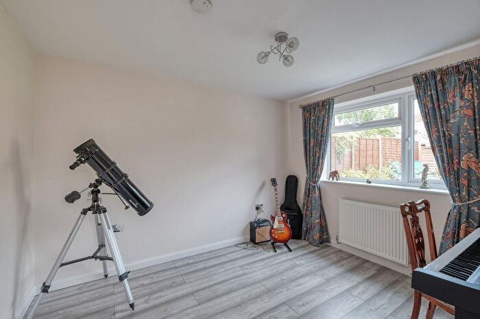 5 Bedroom Detached House For Sale In Low Fold Close, Worcester, WR2