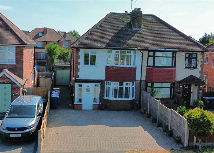 3 Bedroom Semi-Detached House For Sale In Ashworth Avenue, Nottingham, NG11