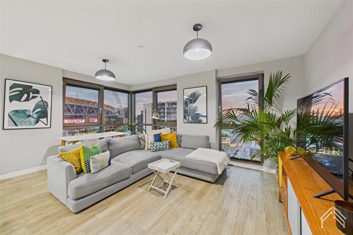 3 Bedroom Flat To Rent In Marathon Road, Wembley Park, HA9