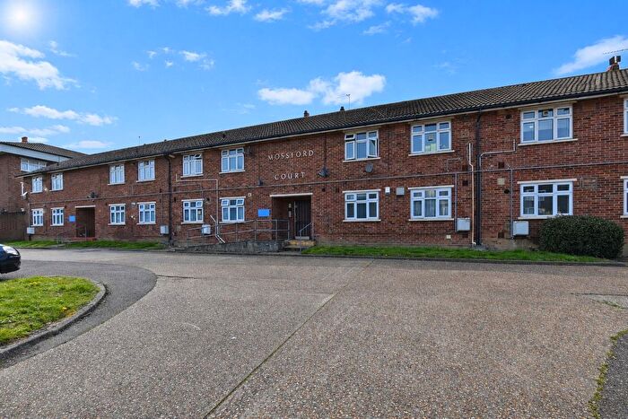 1 Bedroom Flat For Sale In Mossford Court, Barkingside, IG6