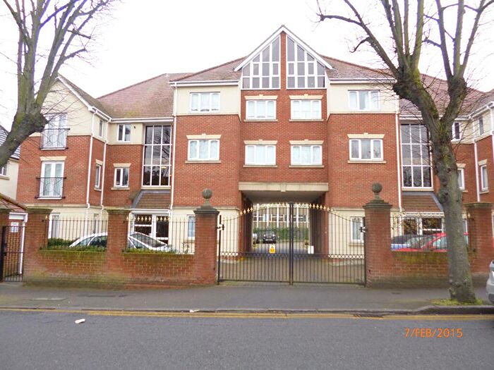2 Bedroom Flat To Rent In Chartwell Place, Junction Road, Romford, RM1
