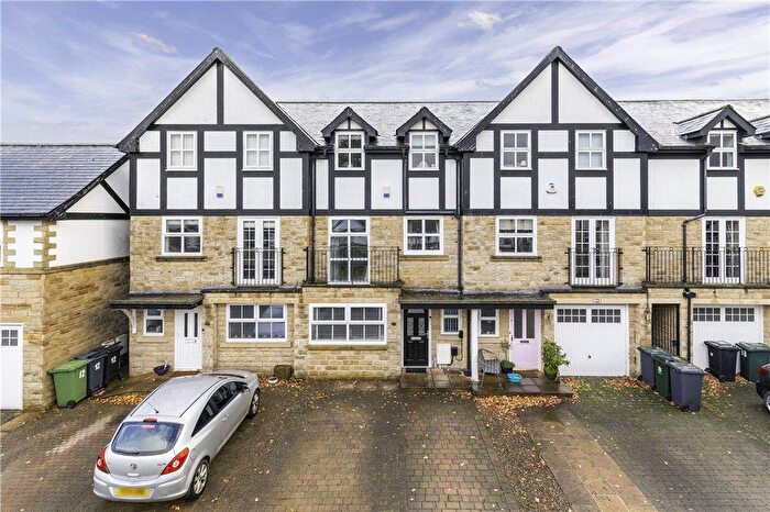 4 Bedroom Terraced House For Sale In Vale Gardens, Ilkley, West Yorkshire, LS29