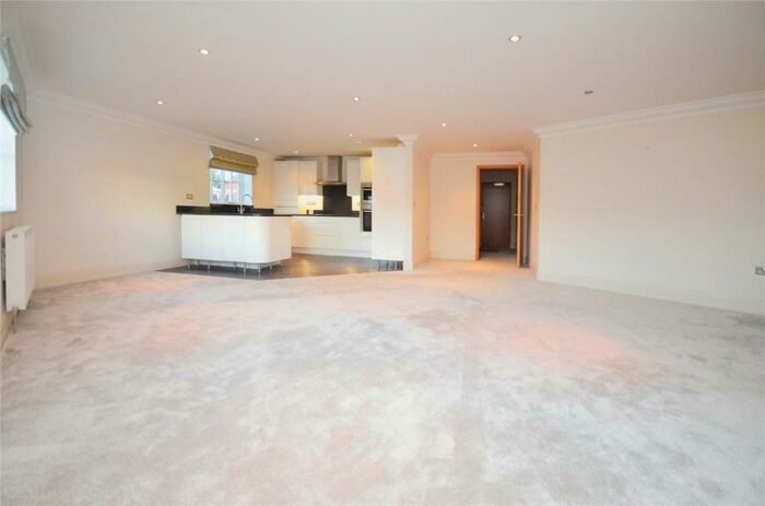 2 Bedroom Apartment To Rent In Manor Avenue, Hornchurch, RM11