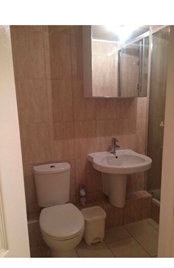 1 Bedroom Flat To Rent In Applegarth Drive, Ilford, IG2