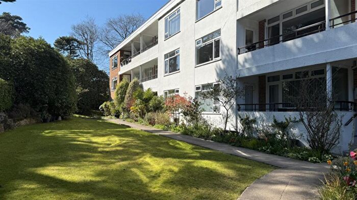2 Bedroom Flat For Sale In Beach Road, Branksome Park, BH13