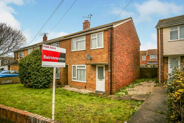 3 Bedroom Terraced House To Rent In Broom Road, Sittingbourne, ME10