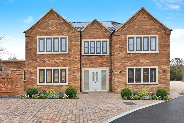 4 Bedroom Detached House For Sale In All Saints Close, Misterton, Doncaster, DN10