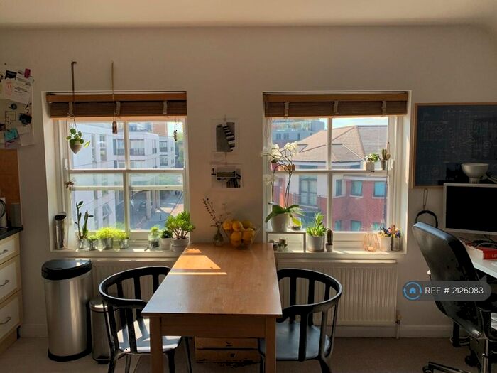 1 Bedroom Flat To Rent In Mare Street, London, E8