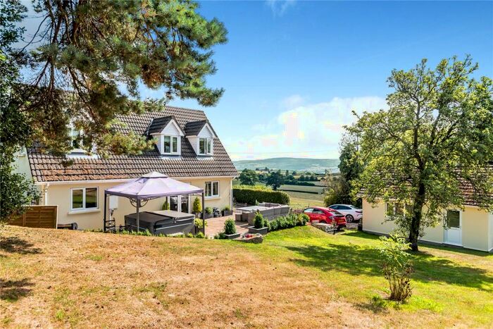 4 Bedroom Detached House For Sale In Glasbury, Hereford, HR3