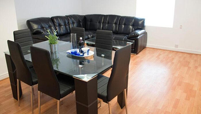 5 Bedroom House To Rent In Prescot Street, Liverpool, L7