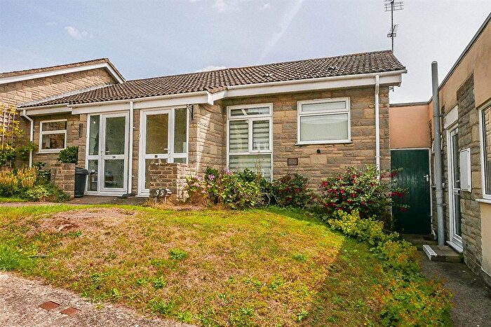 1 Bedroom Bungalow For Sale In Hopton Road, Cam, Dursley, GL11