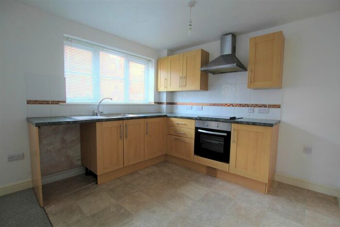 2 Bedroom Flat To Rent In Palace Gate, Irthlingborough, Wellingborough, NN9