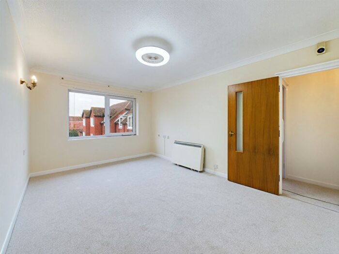 1 Bedroom Flat To Rent In Homeabbey House High Street, Tewkesbury, Gloucestershire, GL20