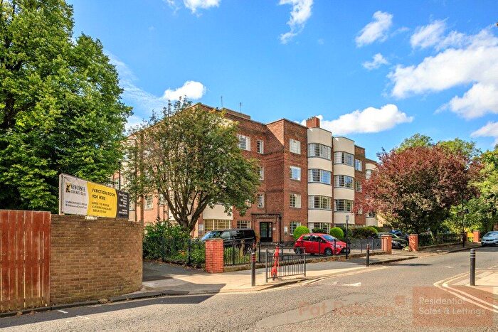 2 Bedroom Apartment To Rent In Osborne Court, Jesmond, Newcastle Upon Tyne, NE2