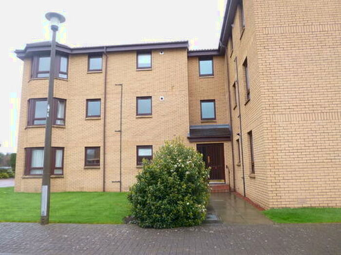 2 Bedroom Ground Flat To Rent In West Powburn, Edinburgh, EH9