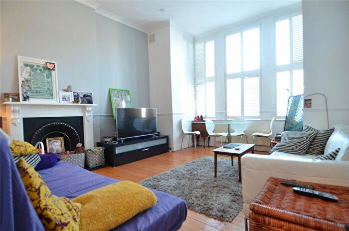 2 Bedroom Apartment To Rent In Norwood Road, Herne Hill, London, SE24