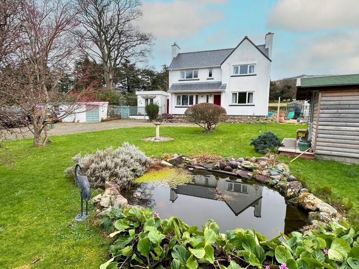 4 Bedroom Detached House For Sale In Aber Road, Llanfairfechan, LL33