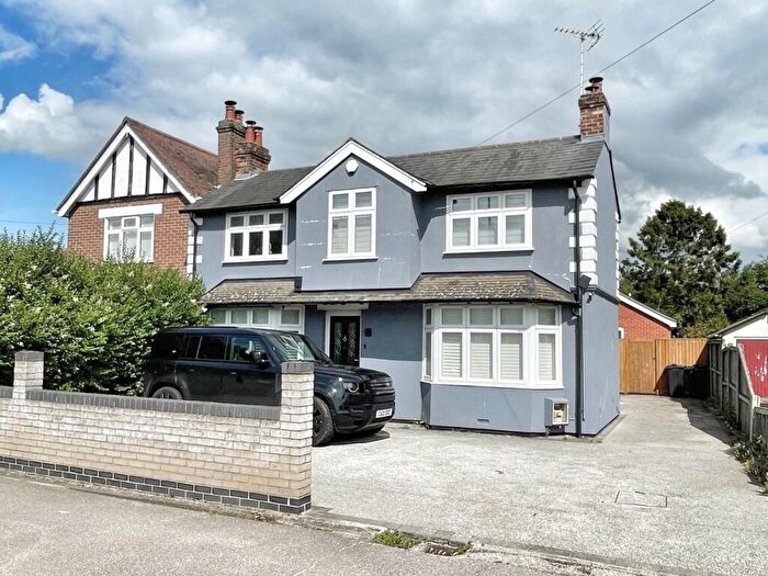 5 Bedroom Detached House For Sale In Ipswich Road, Colchester, CO4