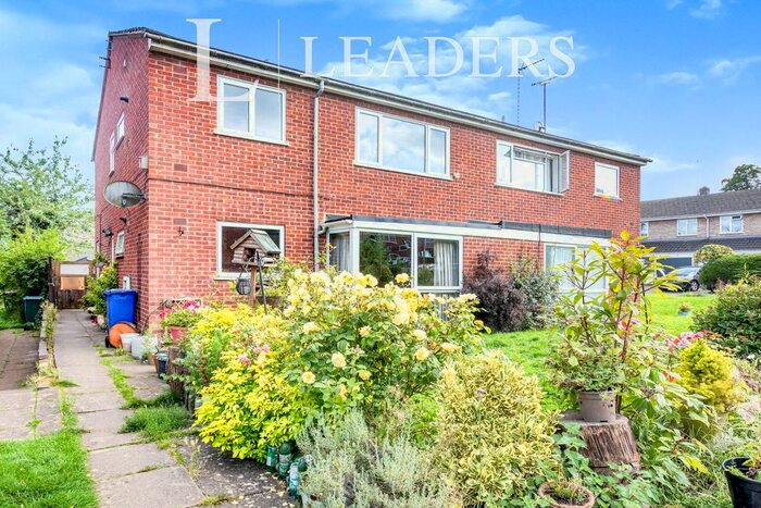 2 Bedroom Maisonette To Rent In Lodge Close, Banbury, OX16