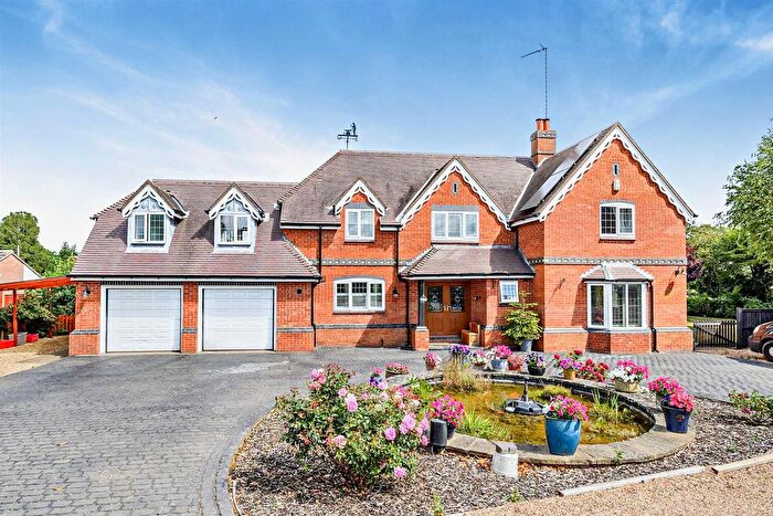 4 Bedroom Detached House For Sale In Holly Grove, Church Lawford, CV23