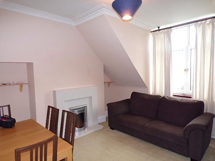 1 Bedroom Flat To Rent In Hardgate, Top Left, AB10