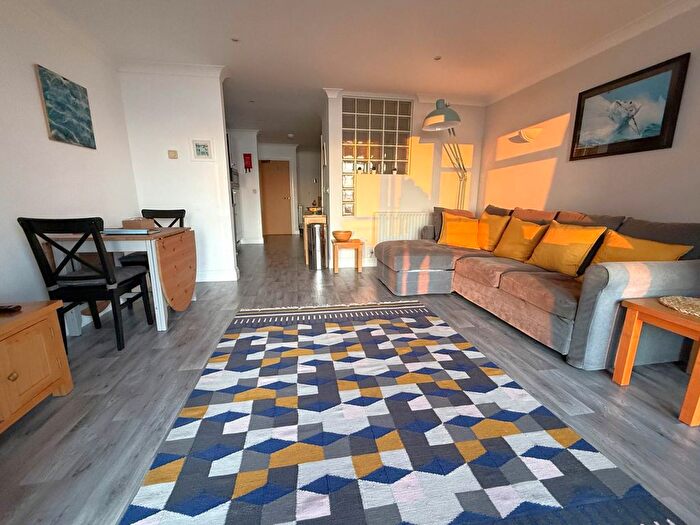 1 Bedroom Flat For Sale In Shelly Road, Exmouth, EX8