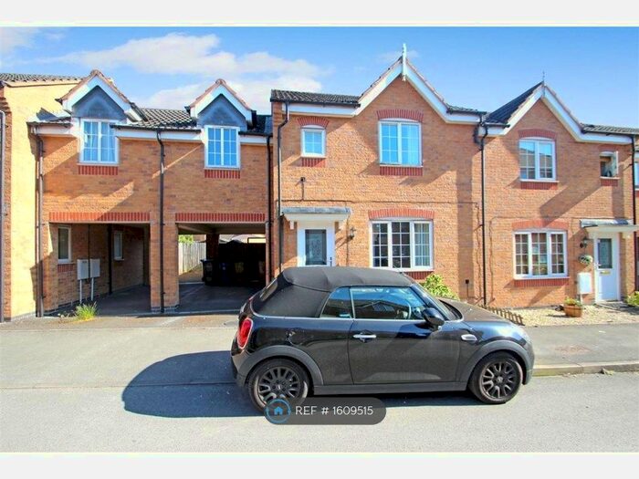 4 Bedroom Terraced House To Rent In Godwin Way, Stoke-On-Trent, ST4