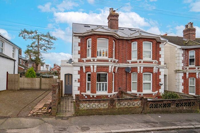 4 Bedroom Semi-Detached House For Sale In Edward Street, Southborough, Tunbridge Wells, TN4