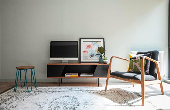 Studio To Rent In Dingwall Road, Croydon, London, CR0