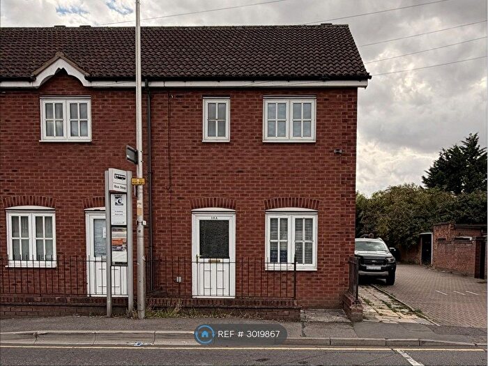 3 Bedroom End Of Terrace House To Rent In St Thomas Road, Spalding, PE11