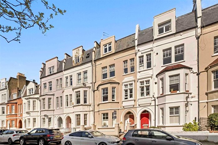 1 Bedroom Flat To Rent In Dancer Road, Parsons Green, SW6