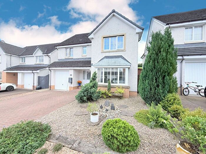 4 Bedroom Detached House For Sale In John Valentine Place, Reddingmuirhead, FK2