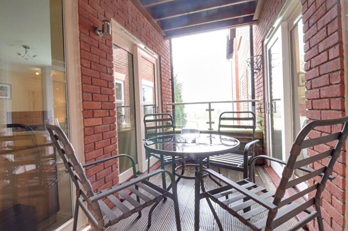 2 Bedroom Apartment To Rent In Oakover Grange, Walton, ST17