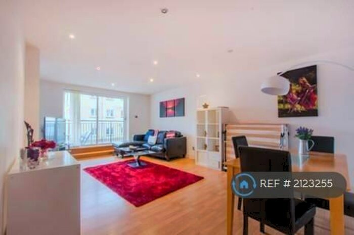 2 Bedroom Flat To Rent In Studley Court, London, E14