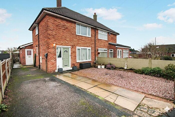 3 Bedroom Semi Detached House For Sale In Goosefield Rise, Garforth, Leeds, LS25