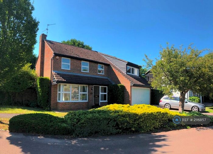 3 Bedroom Detached House To Rent In East Horsley, East Horsley, KT24