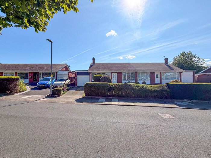 2 Bedroom Bungalow For Sale In Western Way, Ryton, NE40