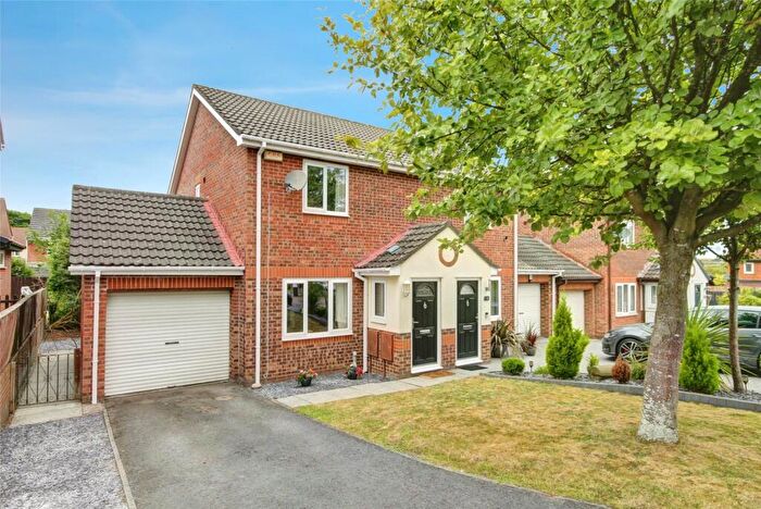 2 Bedroom Semi-Detached House For Sale In Hatfield Close, Framwellgate Moor, Durham, DH1