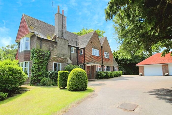 5 Bedroom Detached House To Rent In Ridgeway Road, Pyrford, Woking, Surrey, GU22