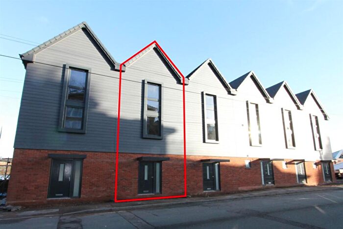 2 Bedroom Terraced House For Sale In Park Lane, Kidderminster, DY11