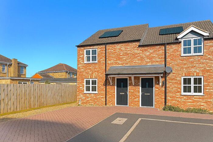 3 Bedroom Semi-Detached House To Rent In Pilgrims Close, March, PE15