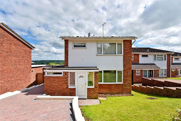 3 Bedroom Detached House For Sale In Ryans Mount, Marlow, Buckinghamshire, SL7