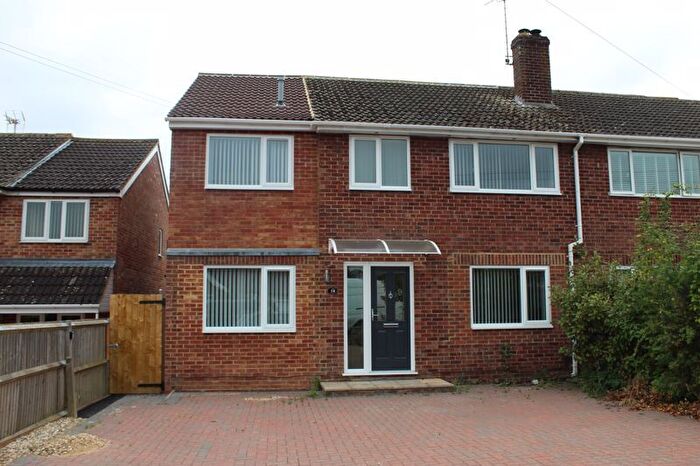 6 Bedroom Property To Rent In Edwin Road, Didcot, OX11