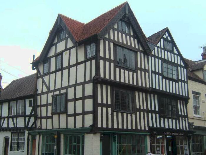 2 Bedroom Flat To Rent In Church Street, Tewkesbury, Gloucestershire, GL20