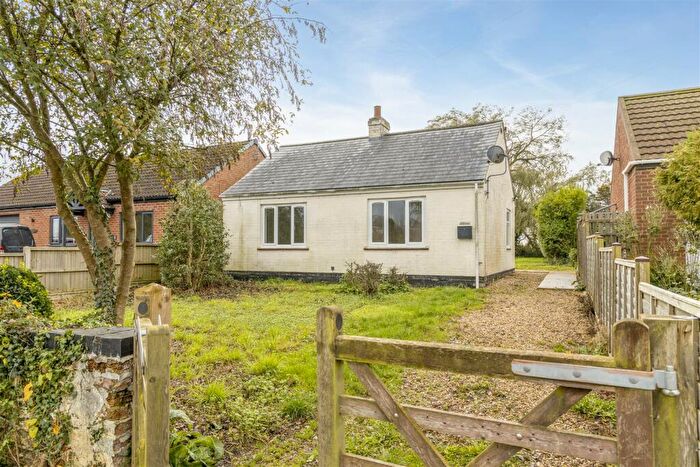 2 Bedroom Detached Bungalow For Sale In Drainside South, Kirton, PE20