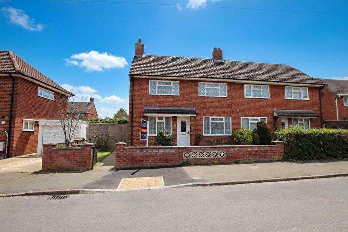 3 Bedroom Semi Detached House For Sale In Wallis Road, Louth, LN11