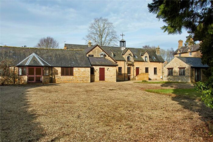 8 Bedroom Detached House For Sale In High Street, Croughton, Brackley, Northamptonshire, NN13