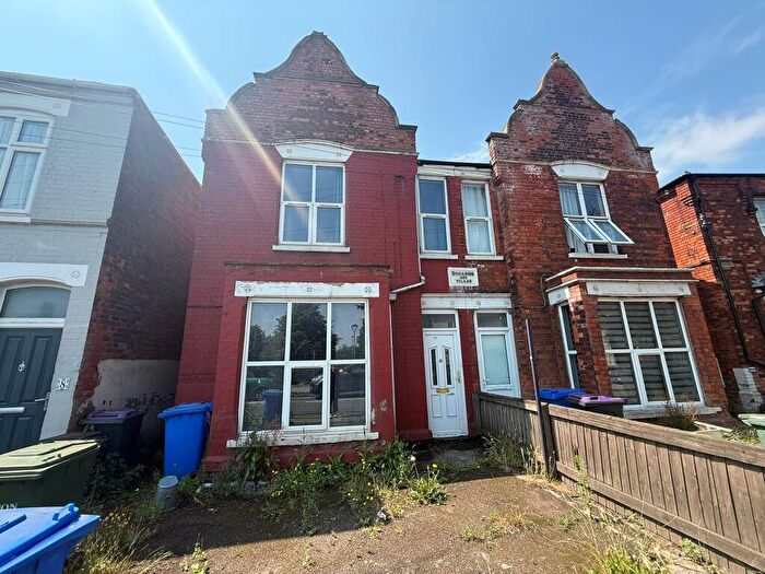 3 Bedroom Semi-Detached House For Sale In Sleaford Road, Boston, PE21